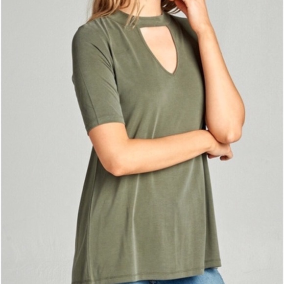 Last 1✨🆕Faith Olive Green Choker Top Tee Shirt - Picture 3 of 5